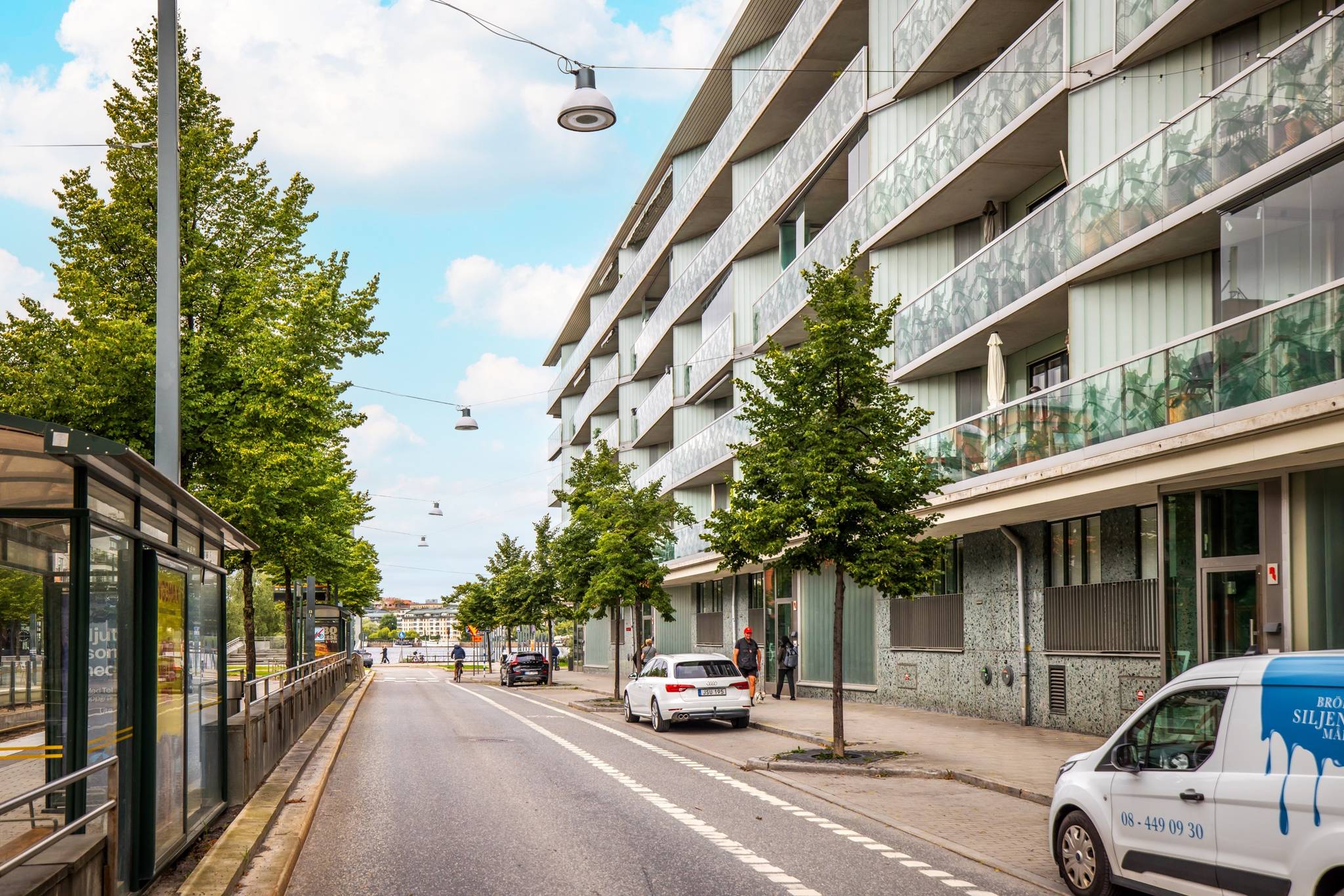 Ljus och modern pärla på 36 kvm med utsikt över sjöns solnedgång