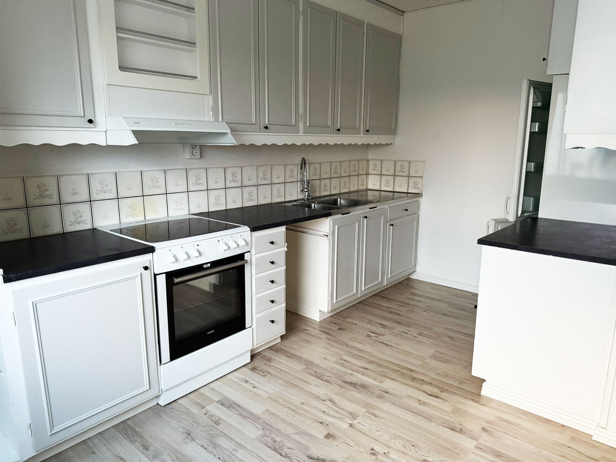 Ljus och fin 2:a om 68 m² med balkong – centralt i Hagfors