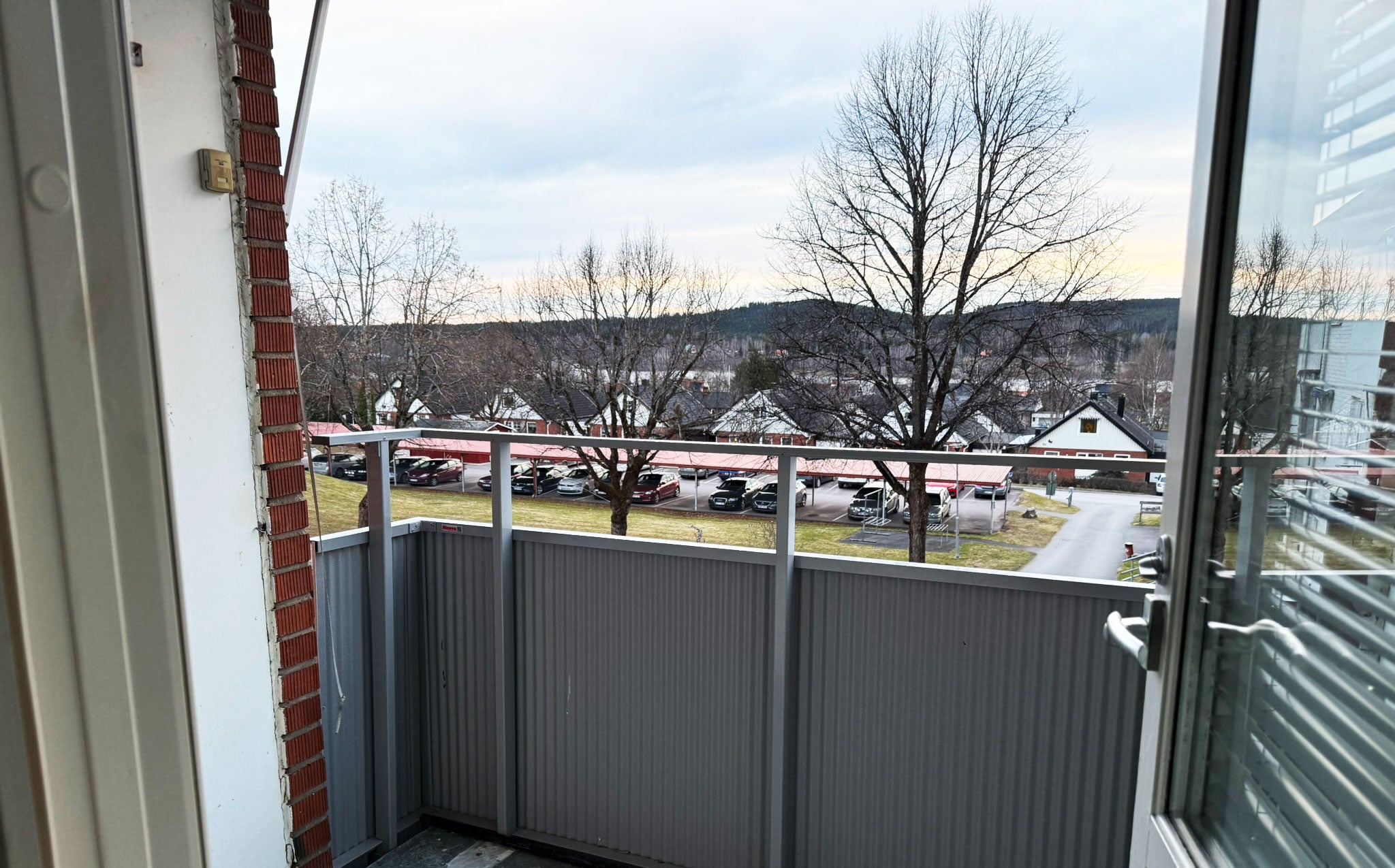 Ljus och fin 2:a om 68 m² med balkong – centralt i Hagfors