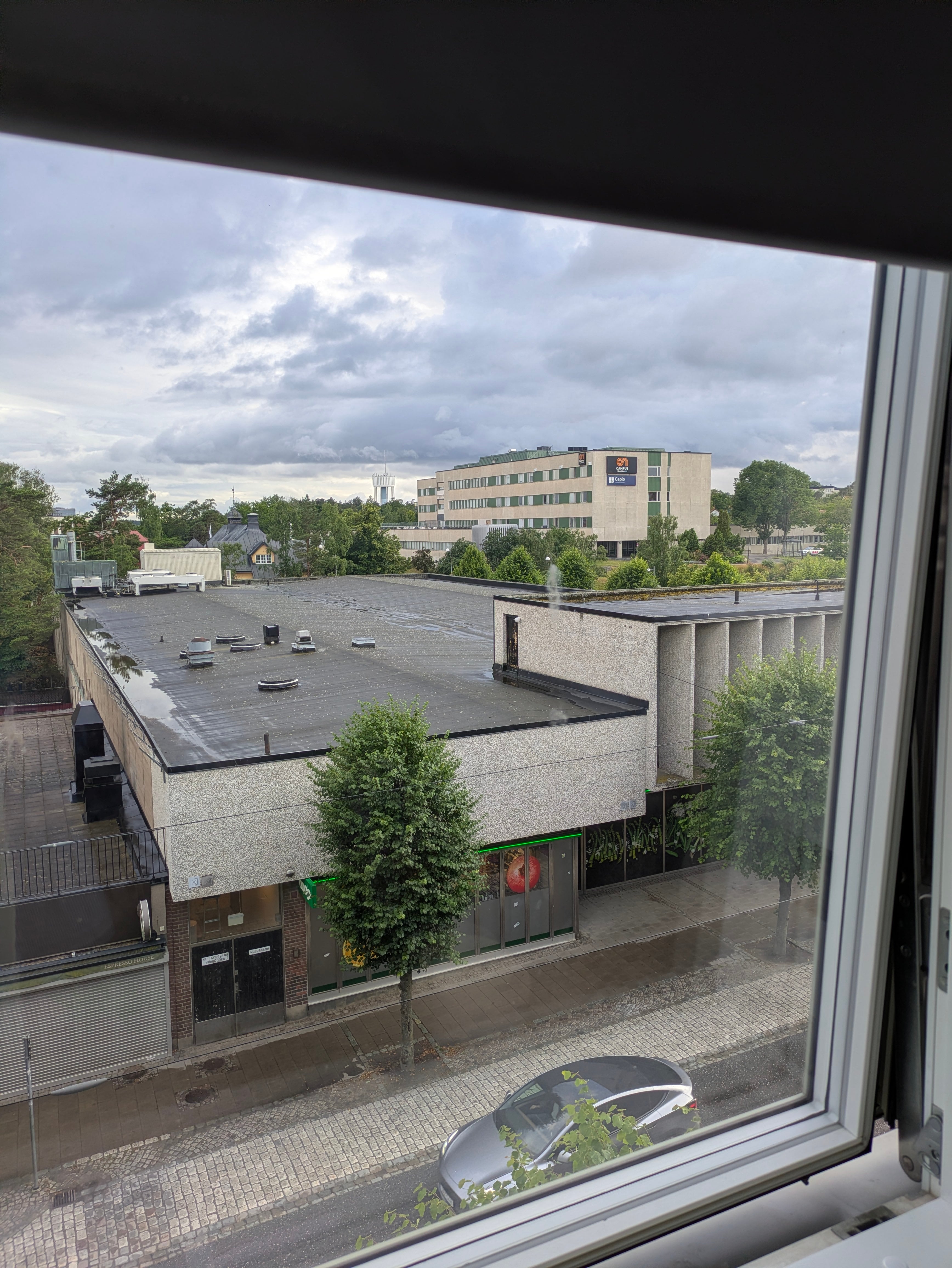 Toppenfin och välplanerad 1:a på 37kvm i Nynäshamn