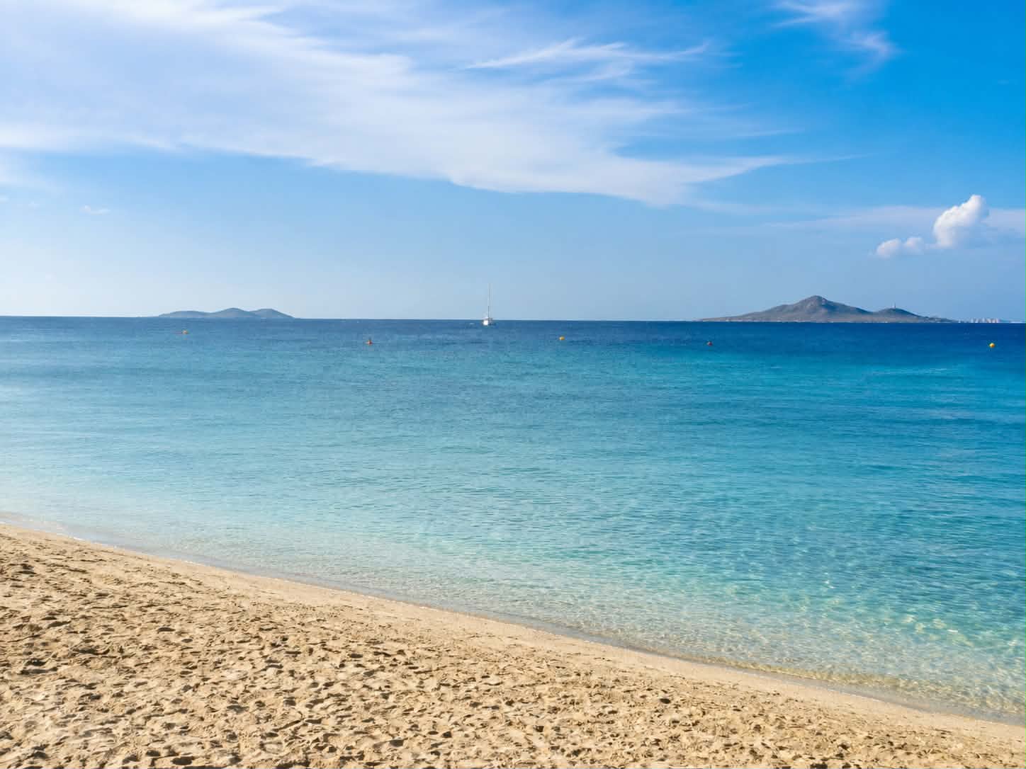 Renoverad lägenhet i Spanien – 1 minut från stranden