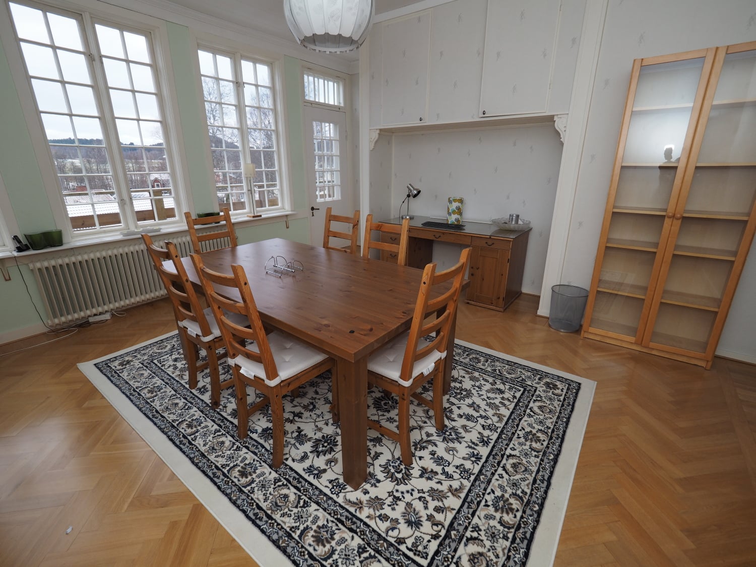 Charmig lägenhet i Charmigt villaområde i Utbymäs. 100 m2, 3 ROK