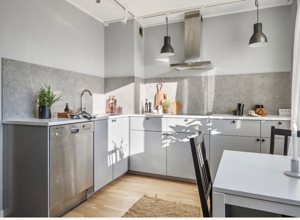 Ljus och Elegant 1,5-Rummare i Täby